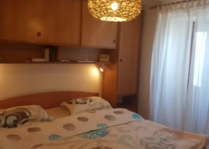 Ela アパート スティヴァン