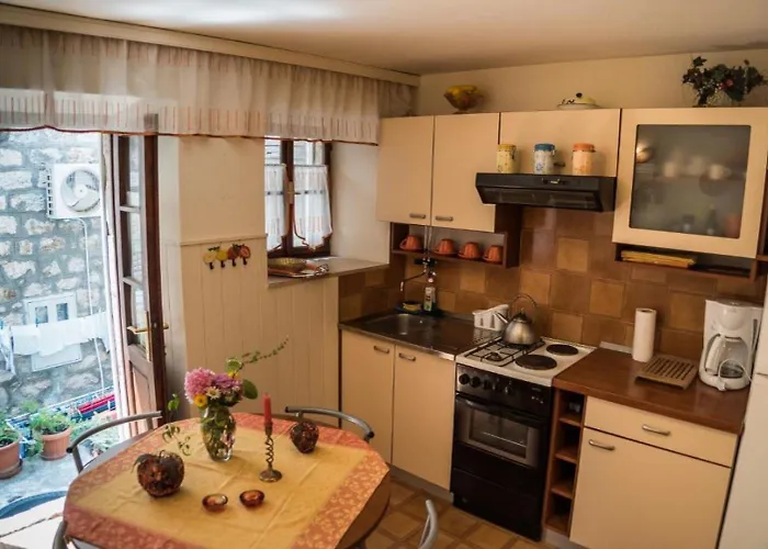 Ela スティヴァン