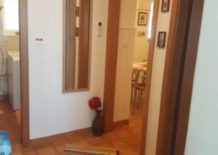 アパート Ela スティヴァン